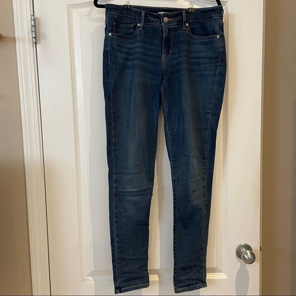 Levi’s 711 Skinny Jean